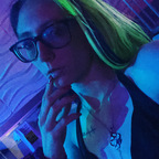 alicewonderfree Profile Picture