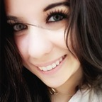 annie_stesia_xo Profile Picture