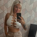 blonde_ell Profile Picture