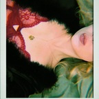 earth-and-roses Profile Picture