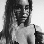 xxxjulie Profile Picture